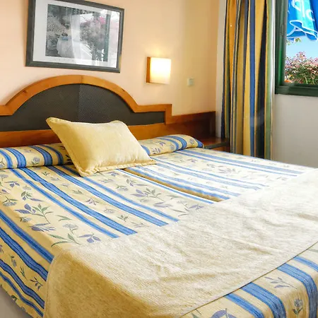 Veleros Hotel 2*